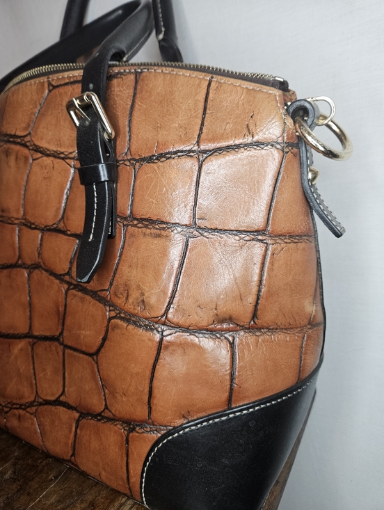 Vintage 90s Dooney And Bourke Croc Embossed Tan And Black Satchel GUC - Picture 7 of 15